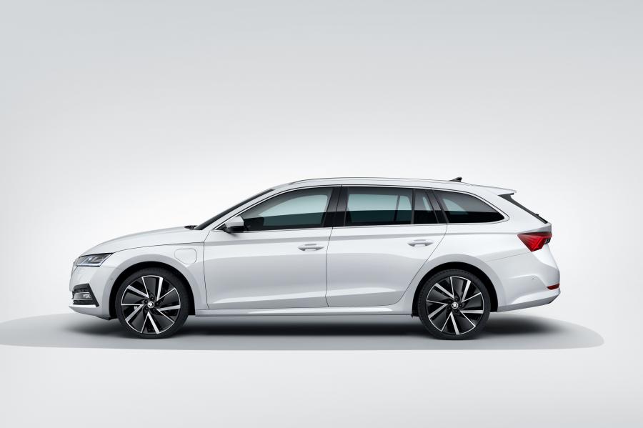  Skoda Octavia iV Combi 2020 года  (WW) (фото 15 из 22)